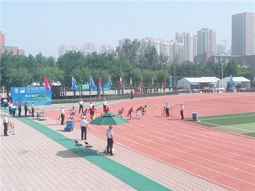 图为比赛现场 图为比赛现场