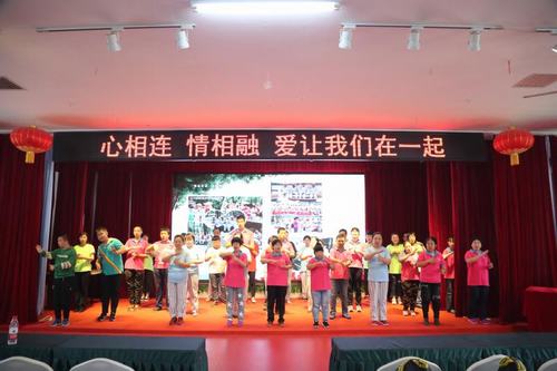图为活动现场