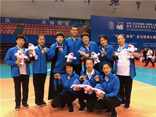 图为坐式女排比赛现场 图为坐式女排比赛现场