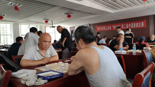 图为比赛现场