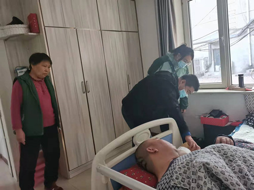 图为技术指导现场（三）