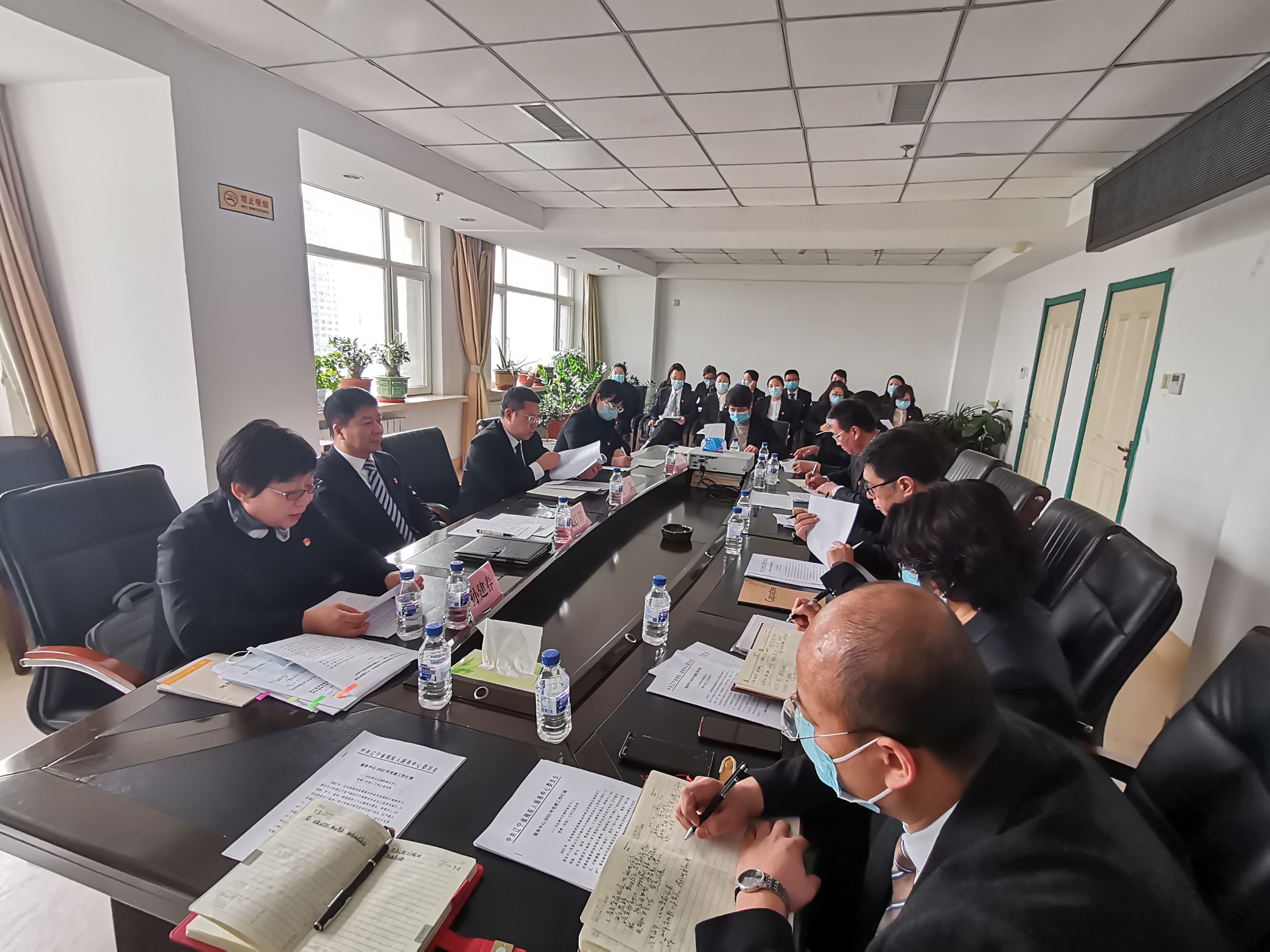 图为调研座谈现场