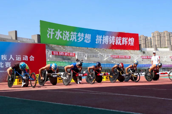 图为比赛现场